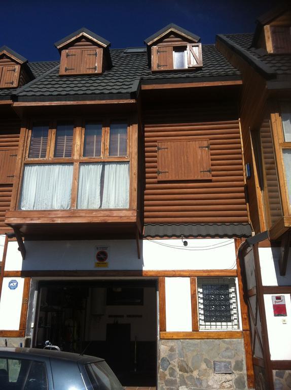 Chalet Los Abetos Asn เซียร์ราเนบาดา ภายนอก รูปภาพ
